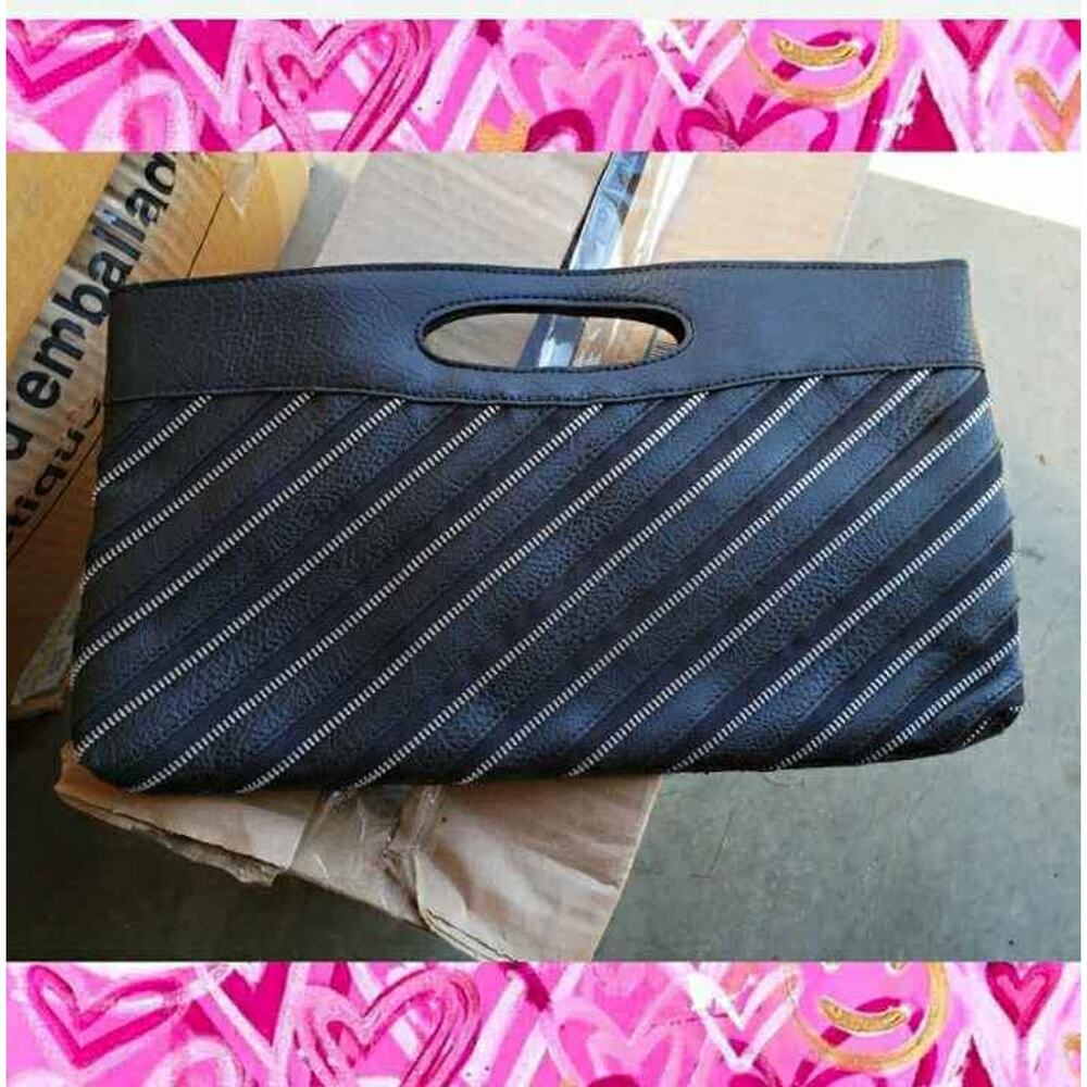 NWOT 💖 Large Black Leather Zipper Clutch Handle Bag Purse